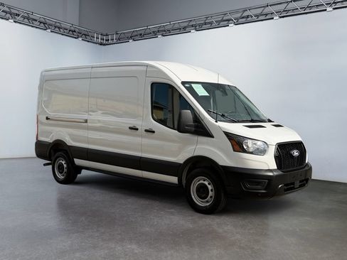 Used 2026 Ford Transit 250 148 Medium Roof w/ Load Area Protection Package RWD image 3