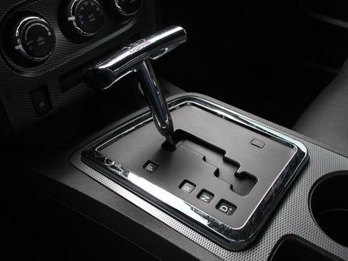Used 2011 Dodge Challenger R/T RWD image 15