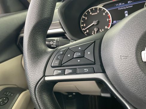 Used 2025 Nissan Altima 2.5 SV FWD image 28