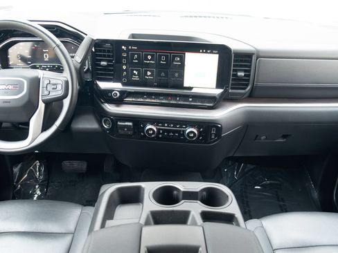 Used 2025 GMC Sierra 1500 SLT AWD/4WD image 20