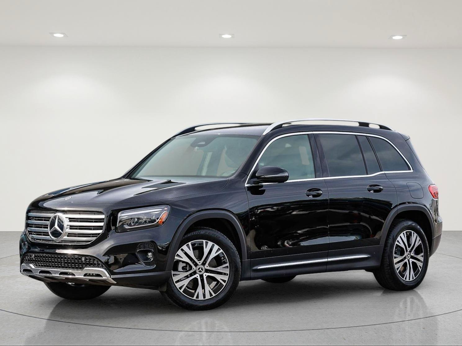 Certified 2026 Mercedes-Benz GLB 250 image 2