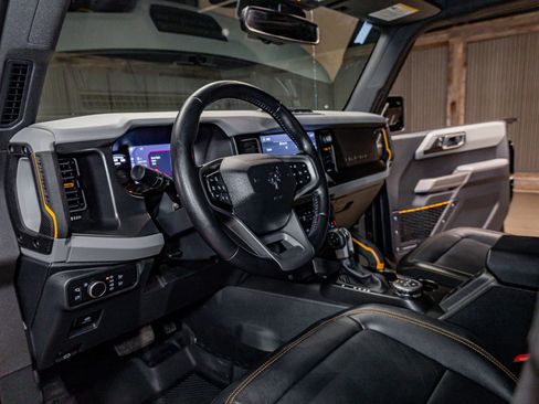 Used 2022 Ford Bronco Badlands image 12