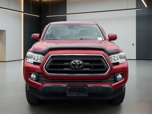 Used 2021 Toyota Tacoma SR5 AWD/4WD image 7