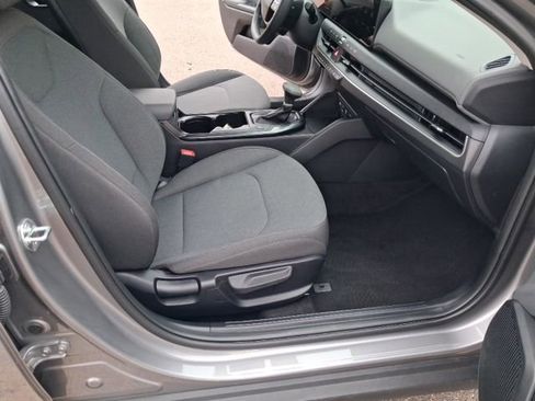 Used 2025 Kia K4 FWD image 31