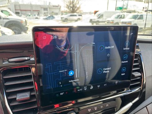 Used 2024 Ford Transit 350 XLT image 13