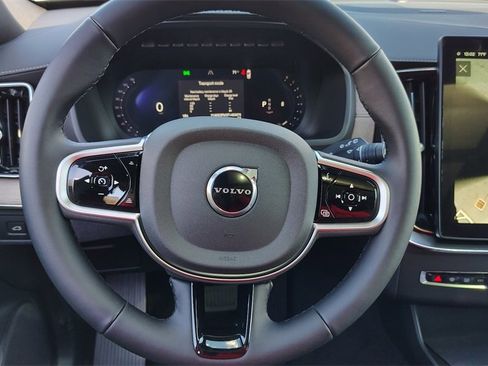 New 2026 Volvo XC90 B6 Ultra image 13