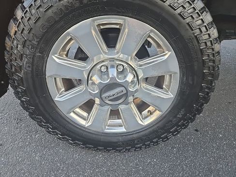 Used 2019 Ford F350 Platinum w/ Platinum Ultimate Package image 39