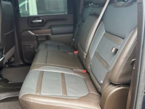 Used 2023 GMC Sierra 3500 Denali w/ Denali Ultimate Package AWD/4WD image 20