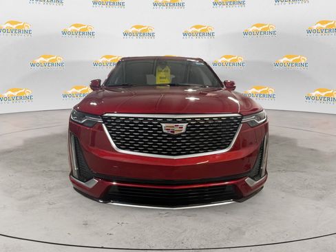 Used 2025 Cadillac XT6 Premium Luxury image 8