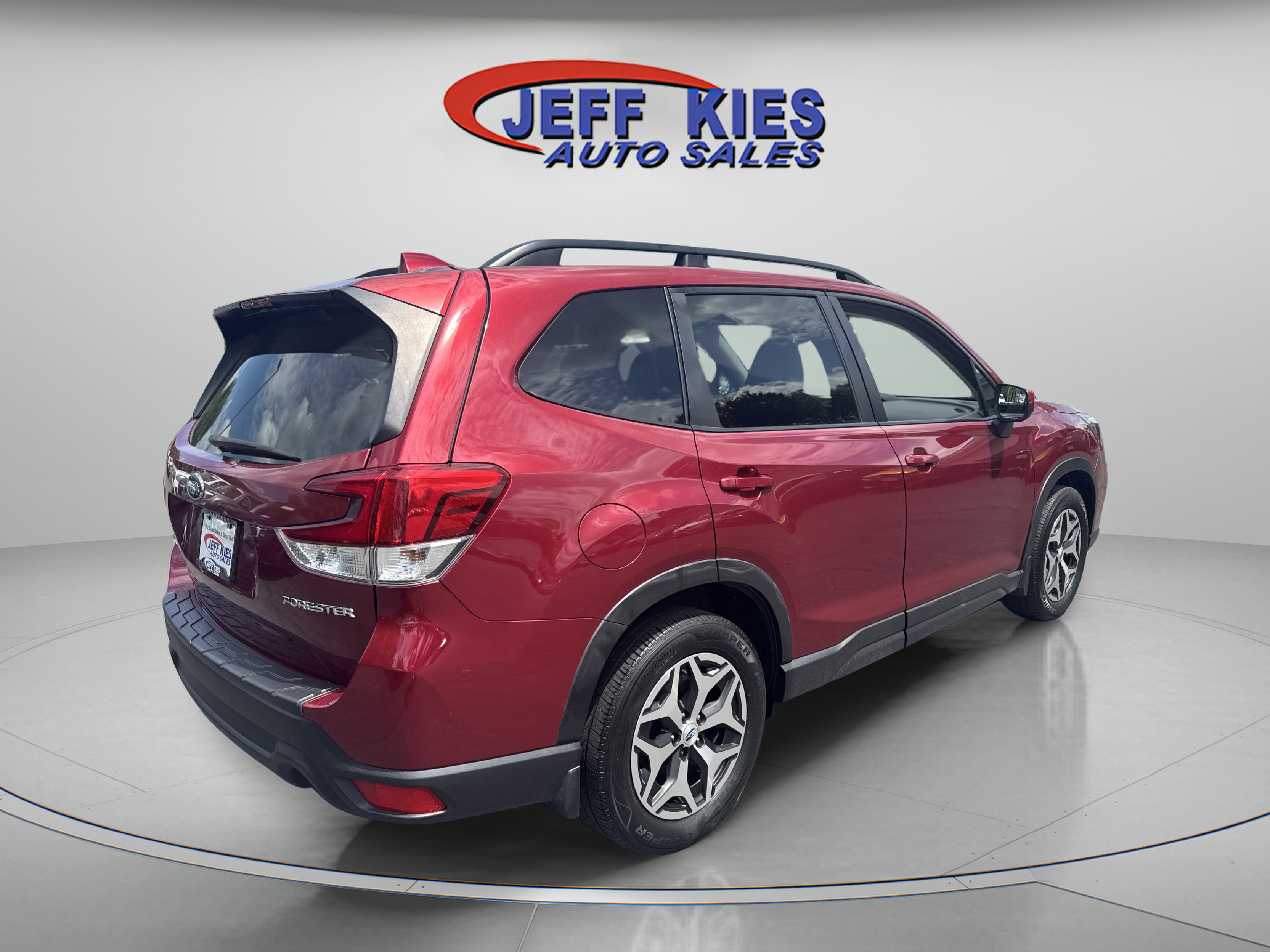 Used 2019 Subaru Forester Premium w/ All-Weather Package AWD/4WD image 5