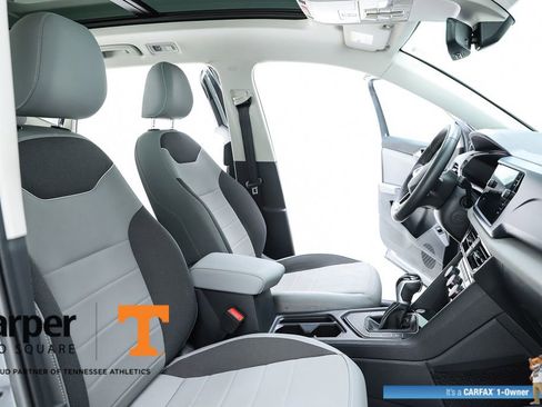 Used 2023 Volkswagen Taos SE w/ Panoramic Sunroof Package FWD image 73