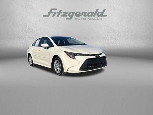 Used 2024 Toyota Corolla LE image 1