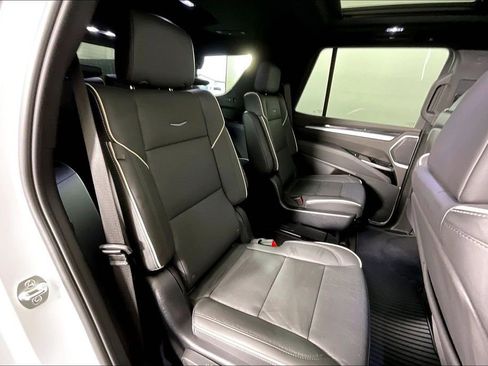 Used 2025 Cadillac Escalade Sport w/ Touring Package AWD/4WD image 37