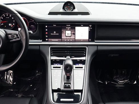 Certified 2022 Porsche Panamera 4 Platinum Edition image 20