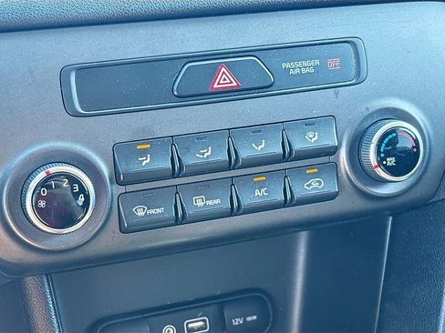 Used 2017 Kia Sportage LX image 15