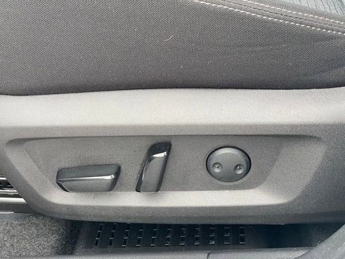 Certified 2023 Nissan Rogue SV image 16