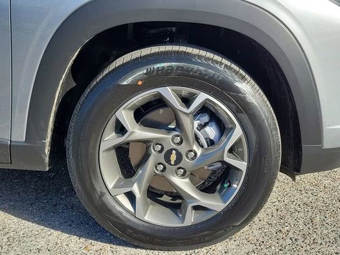 New 2026 Chevrolet Trax LT image 5