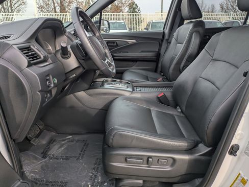 Certified 2023 Honda Passport EX-L image 13