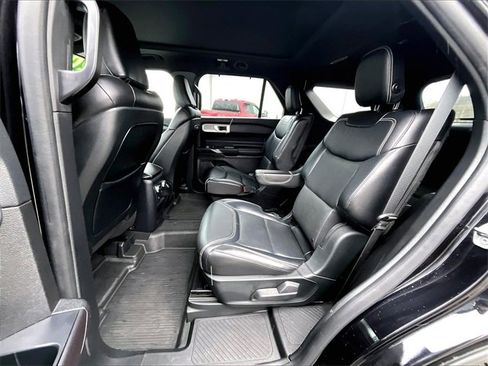 Used 2020 Ford Explorer ST image 22