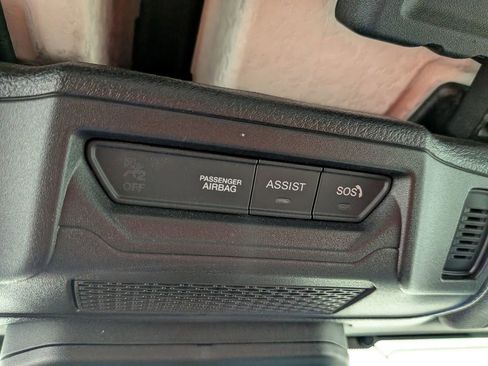 Certified 2025 Jeep Wrangler Unlimited Sahara image 32