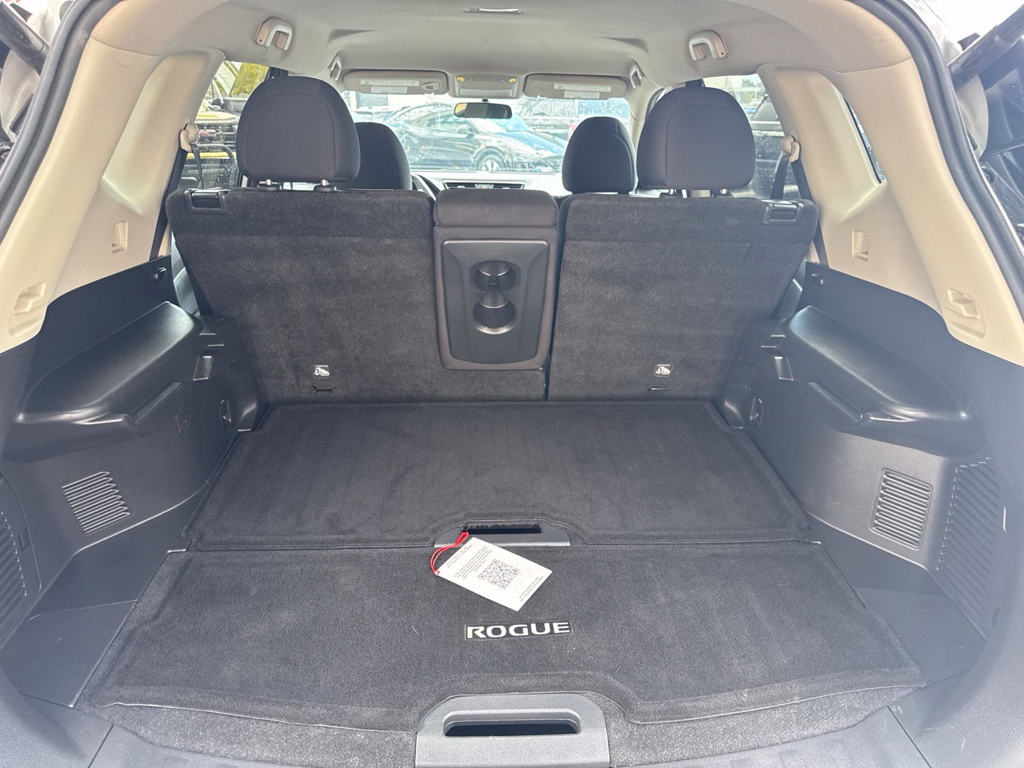 Used 2018 Nissan Rogue SV AWD/4WD image 14