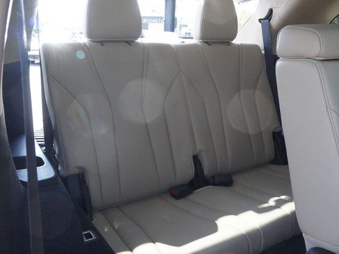 Used 2023 Acura MDX SH-AWD w/ Technology Package image 36