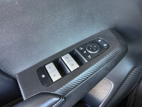 Used 2024 Mitsubishi Outlander SE FWD image 19