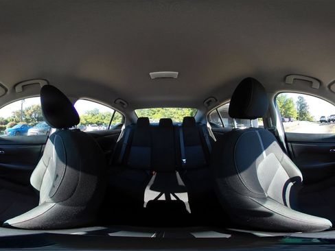 Used 2025 Nissan Sentra SV FWD image 38