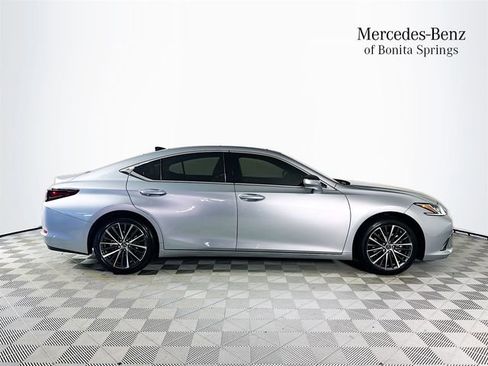 Used 2023 Lexus ES 350 w/ Premium Package FWD image 8