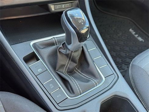 Certified 2022 Volkswagen Jetta S image 23