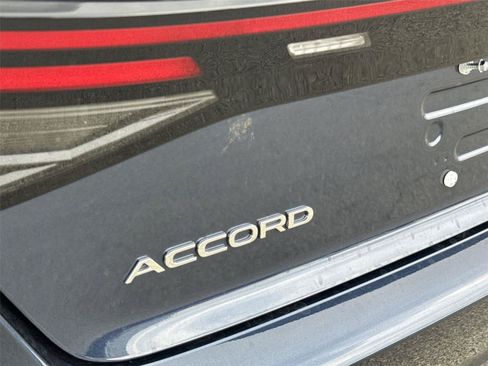 Used 2025 Honda Accord EX-L image 11