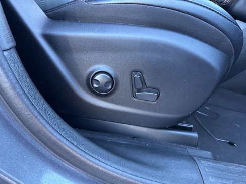 Used 2023 Jeep Cherokee Altitude Lux image 61