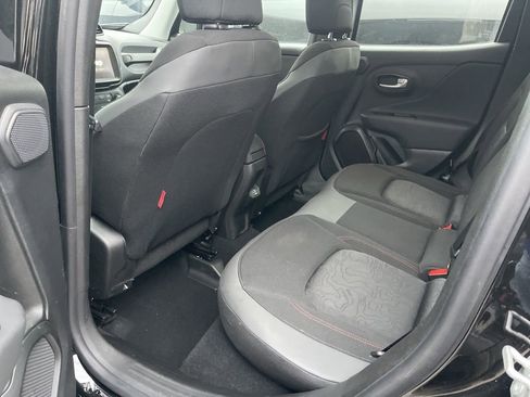 Used 2023 Jeep Renegade Trailhawk w/ Sun/Sound Group image 8