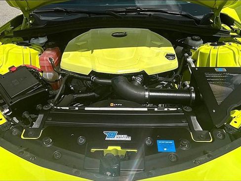 Used 2021 Chevrolet Camaro LT w/ RS Package image 28