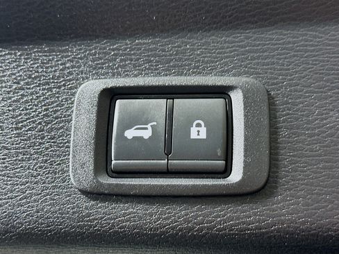 Used 2024 Mitsubishi Outlander SE Black Edition image 29