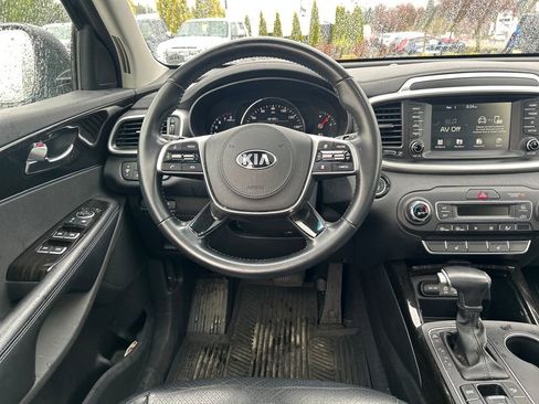 Used 2020 Kia Sorento EX image 16