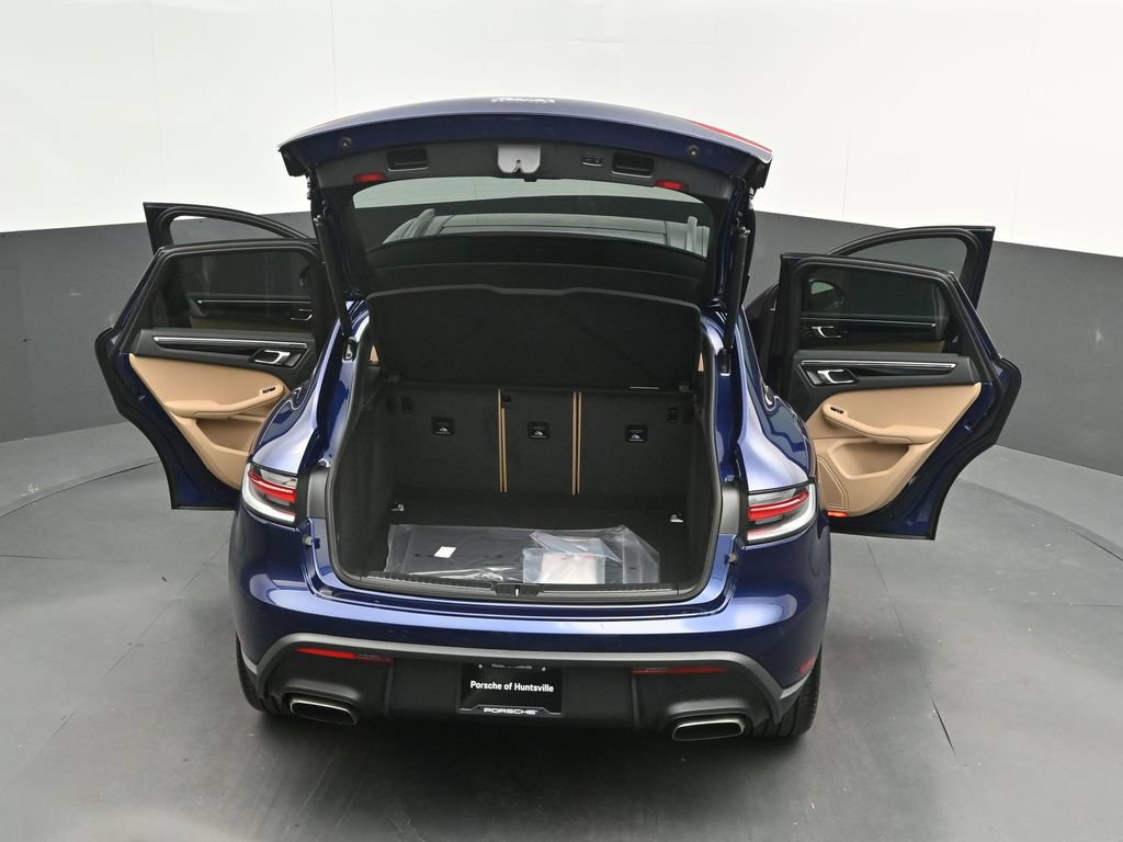 New 2026 Porsche Macan AWD/4WD image 43