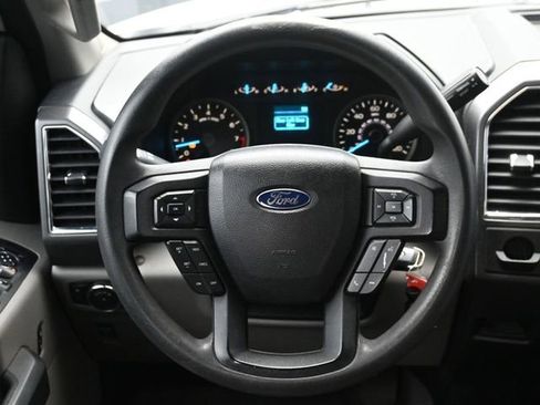 Used 2016 Ford F150 XLT image 22