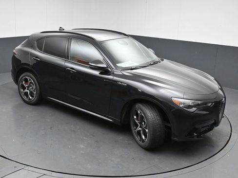 New 2025 Alfa Romeo Stelvio Sprint w/ Veloce Package image 43