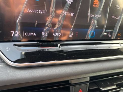 New 2026 Volkswagen Tiguan SE R-Line AWD/4WD image 36