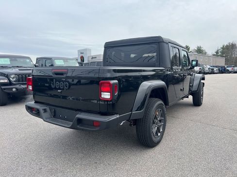 New 2026 Jeep Gladiator Sport image 7