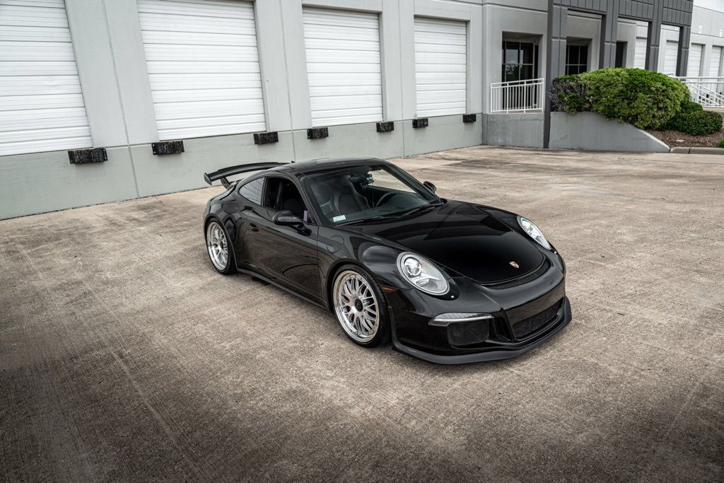 Used 2014 Porsche 911 GT3 RWD image 5