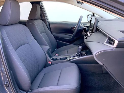 Used 2023 Toyota Corolla LE w/ LE Convenience Package image 8