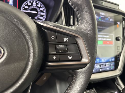 Used 2025 Subaru Outback Limited image 21