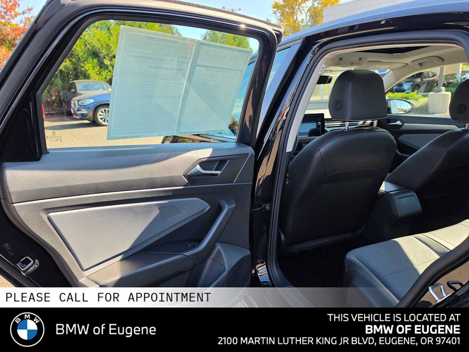 Used 2025 Volkswagen Jetta SE FWD image 19