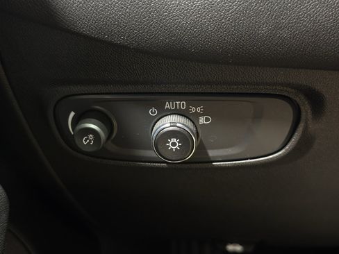 Used 2024 Chevrolet Equinox LS w/ LPO, Floor Liner Package FWD image 31
