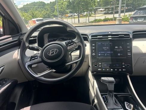 Used 2024 Hyundai Tucson SEL FWD image 8