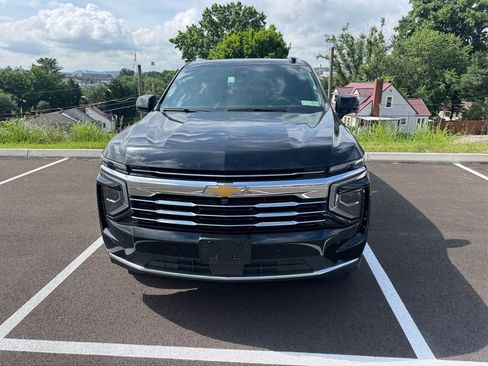 Used 2025 Chevrolet Tahoe LT AWD/4WD image 5