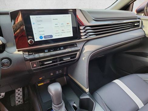 Used 2025 Toyota Camry SE w/ Convenience Package FWD image 22