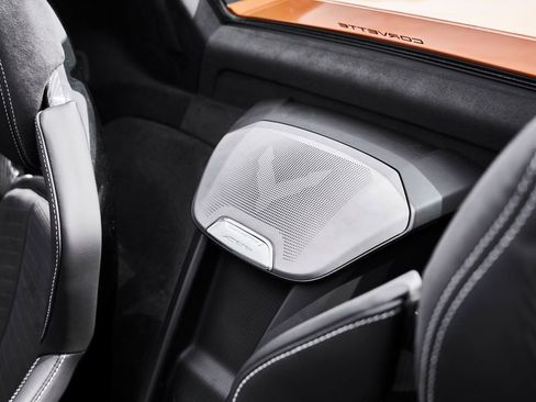 Used 2024 Chevrolet Corvette Z06 w/ Z07 Performance Package image 49